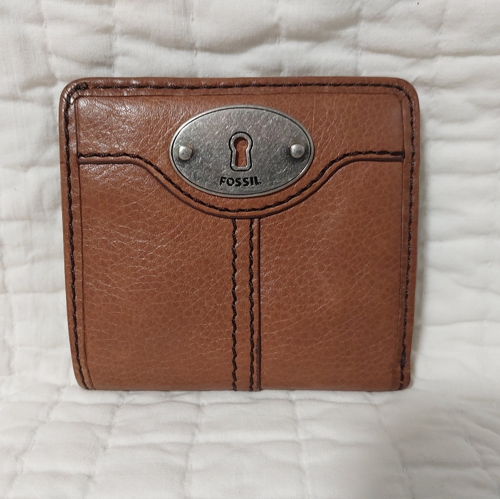 Fossil Chestnut Key Card Holder Wallet